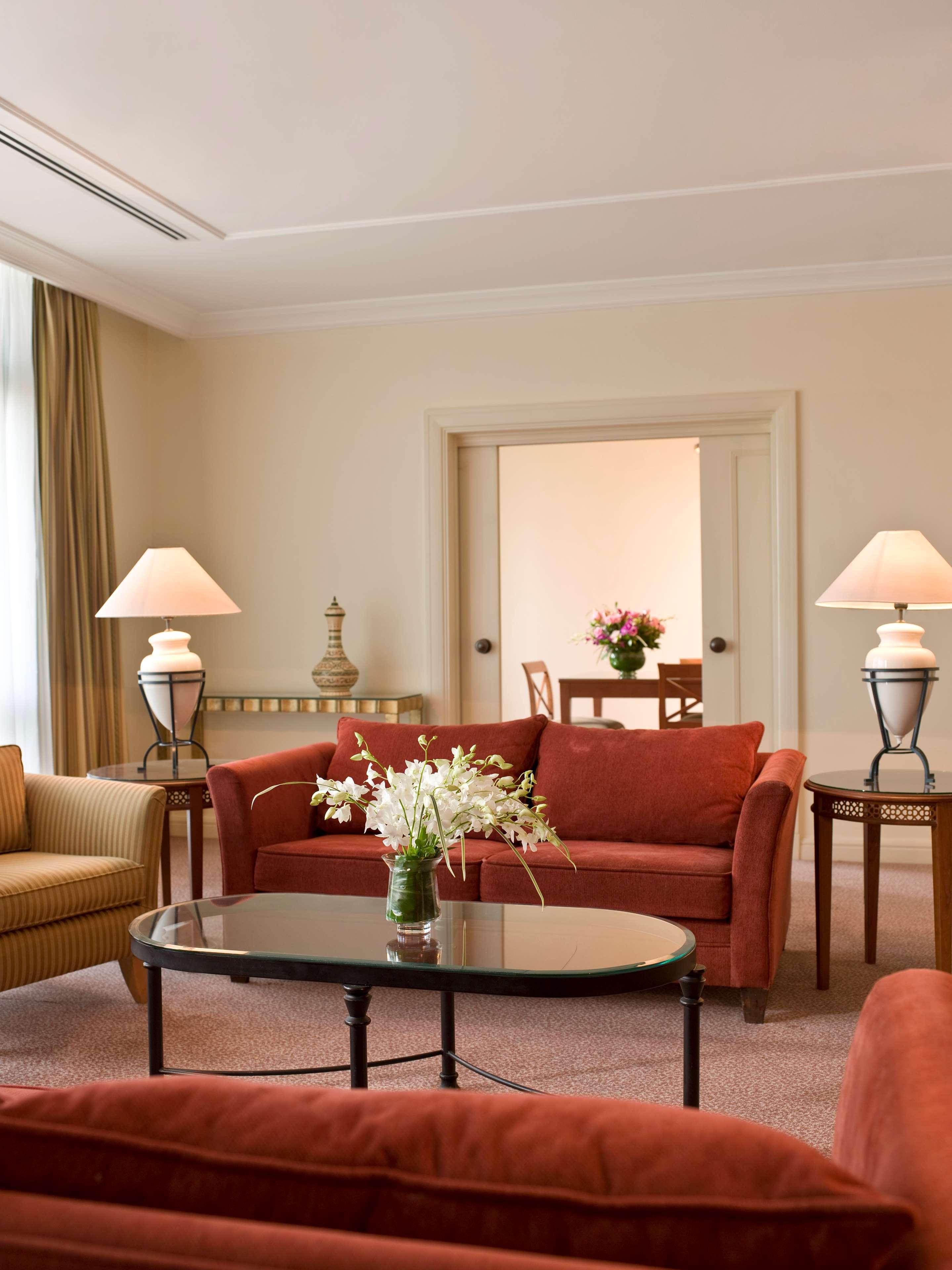 Grand Hyatt Amman Hotel Екстериор снимка A suite at the hotel